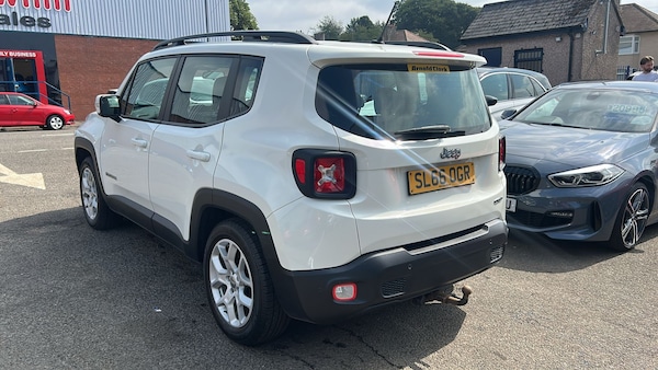 Used Jeep Renegade 2016 for sale - 75582948: Photo 4