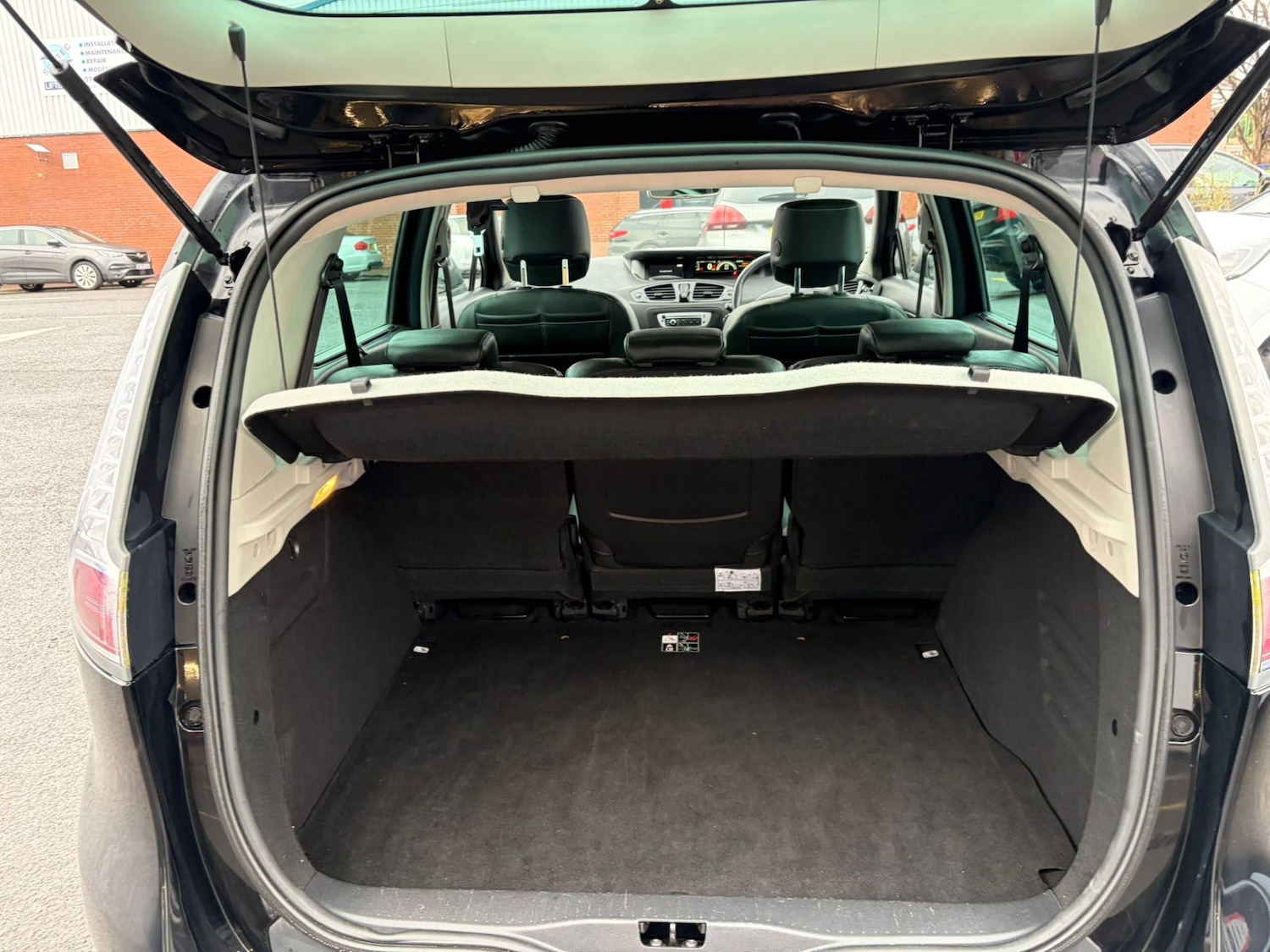 Used Renault Scenic 2014 for sale - 76613690: Photo 15