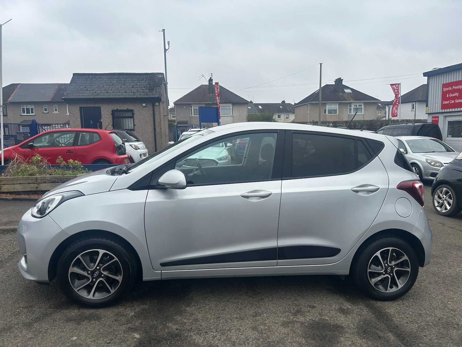 Used Hyundai i10 2017 for sale - 77790246: Photo 4
