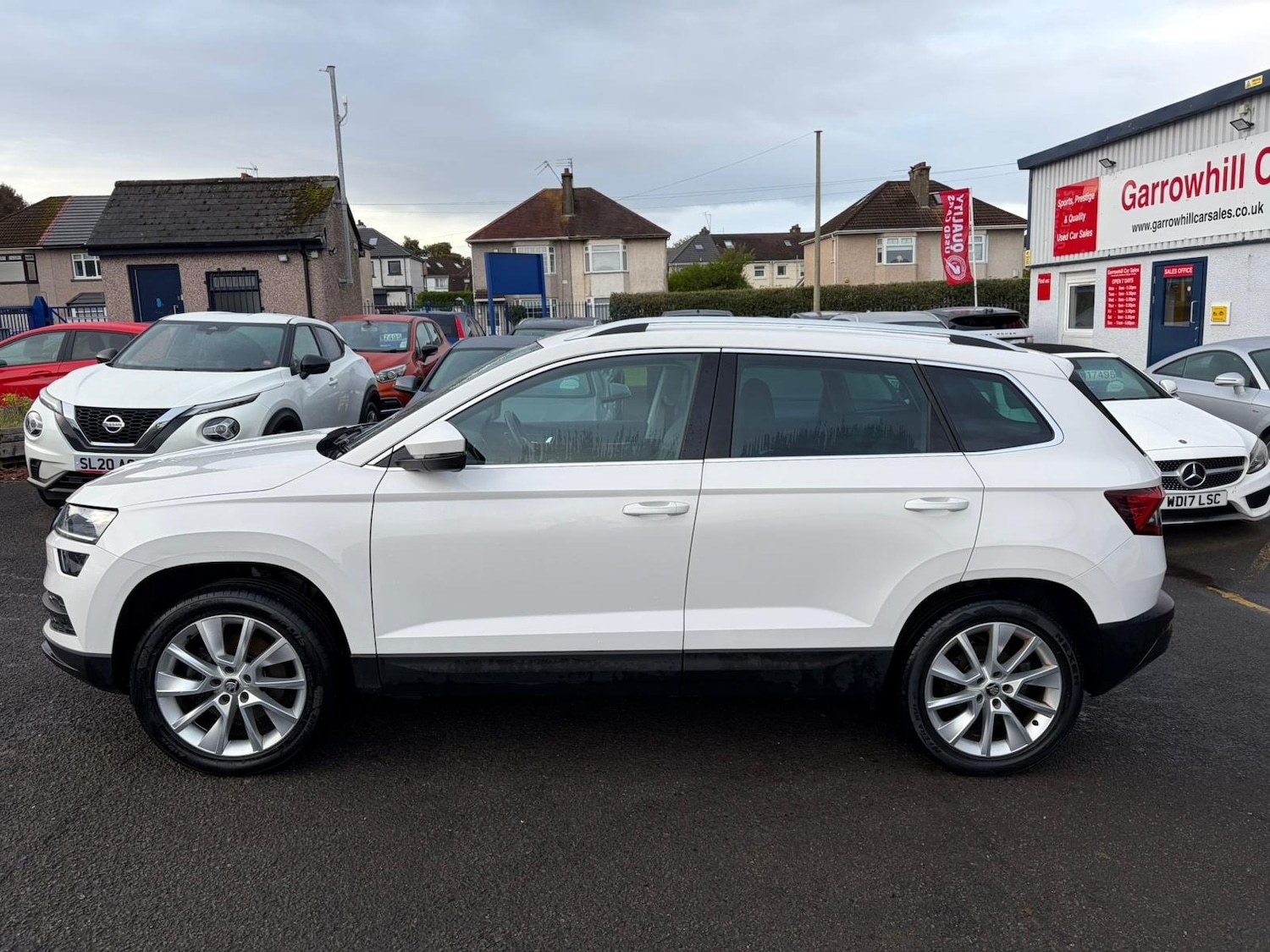 Used Skoda Karoq 2018 for sale - 76222201: Photo 2
