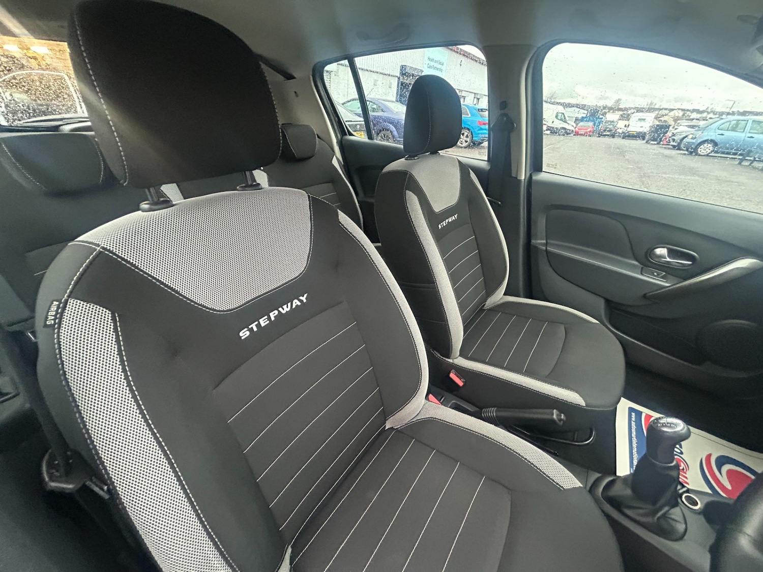 Used Dacia Sandero Stepway 2017 for sale - 77762674: Photo 15