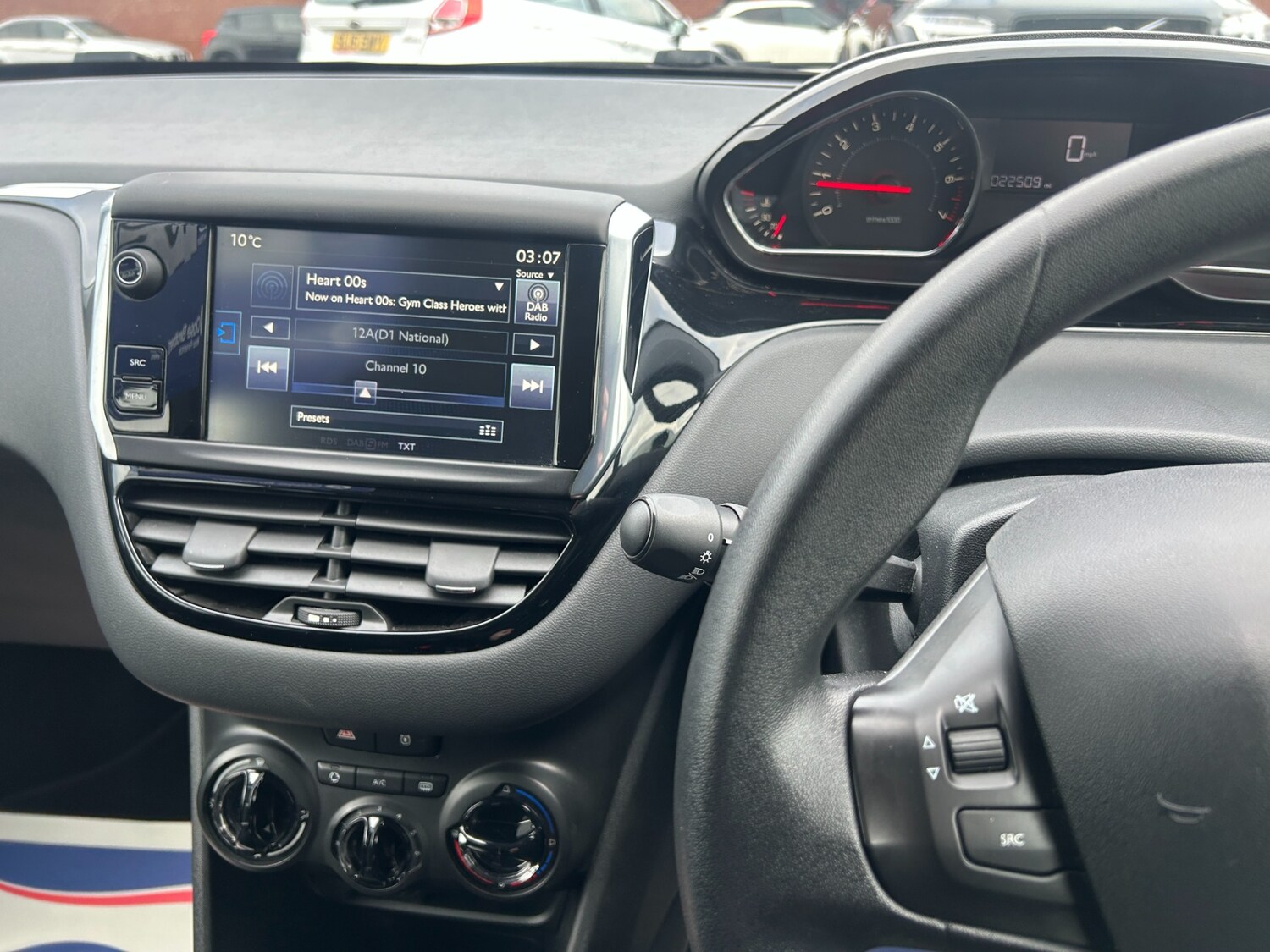 Used Peugeot 208 2015 for sale - 77819189: Photo 17