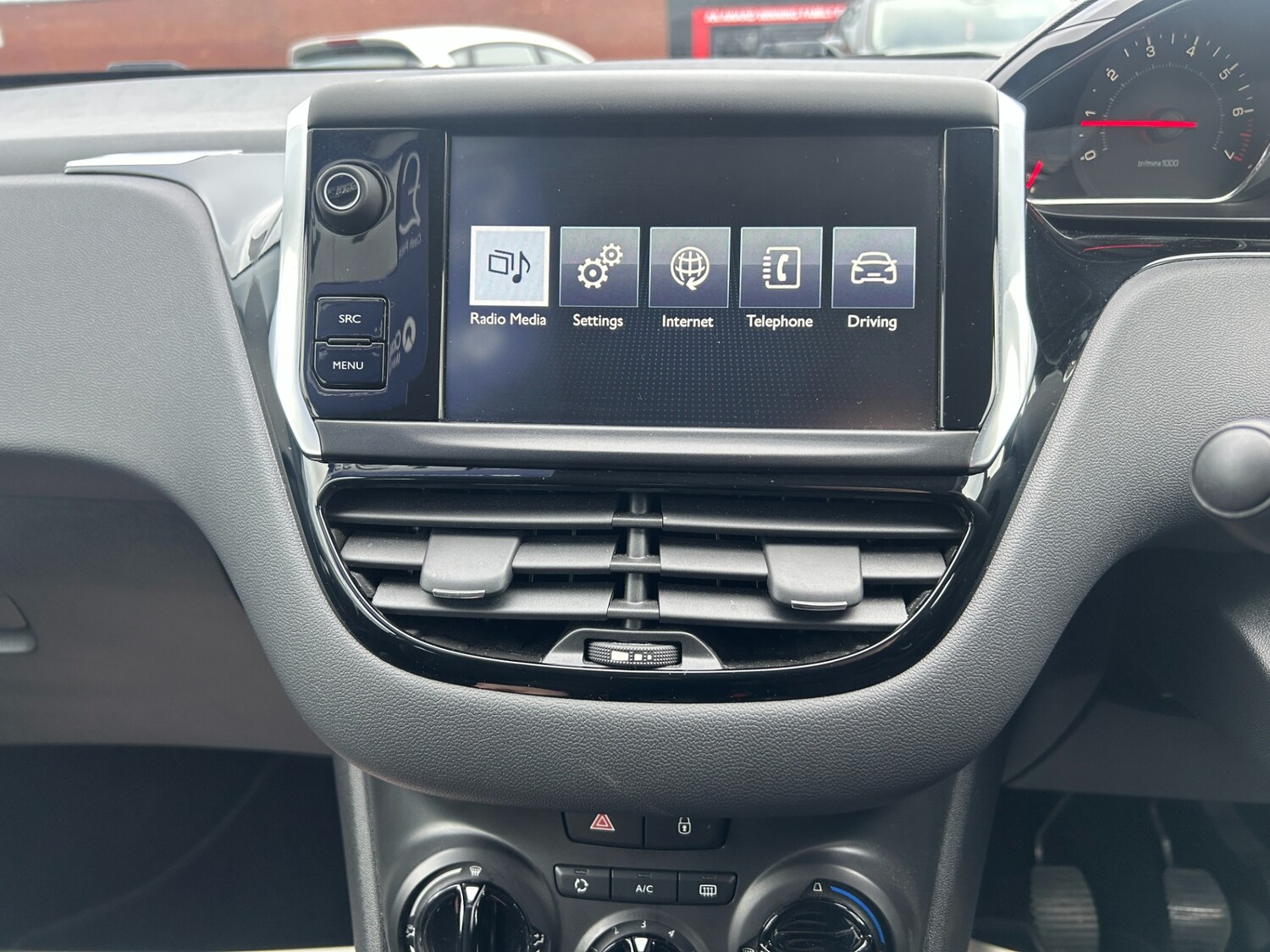 Used Peugeot 208 2015 for sale - 77819189: Photo 18