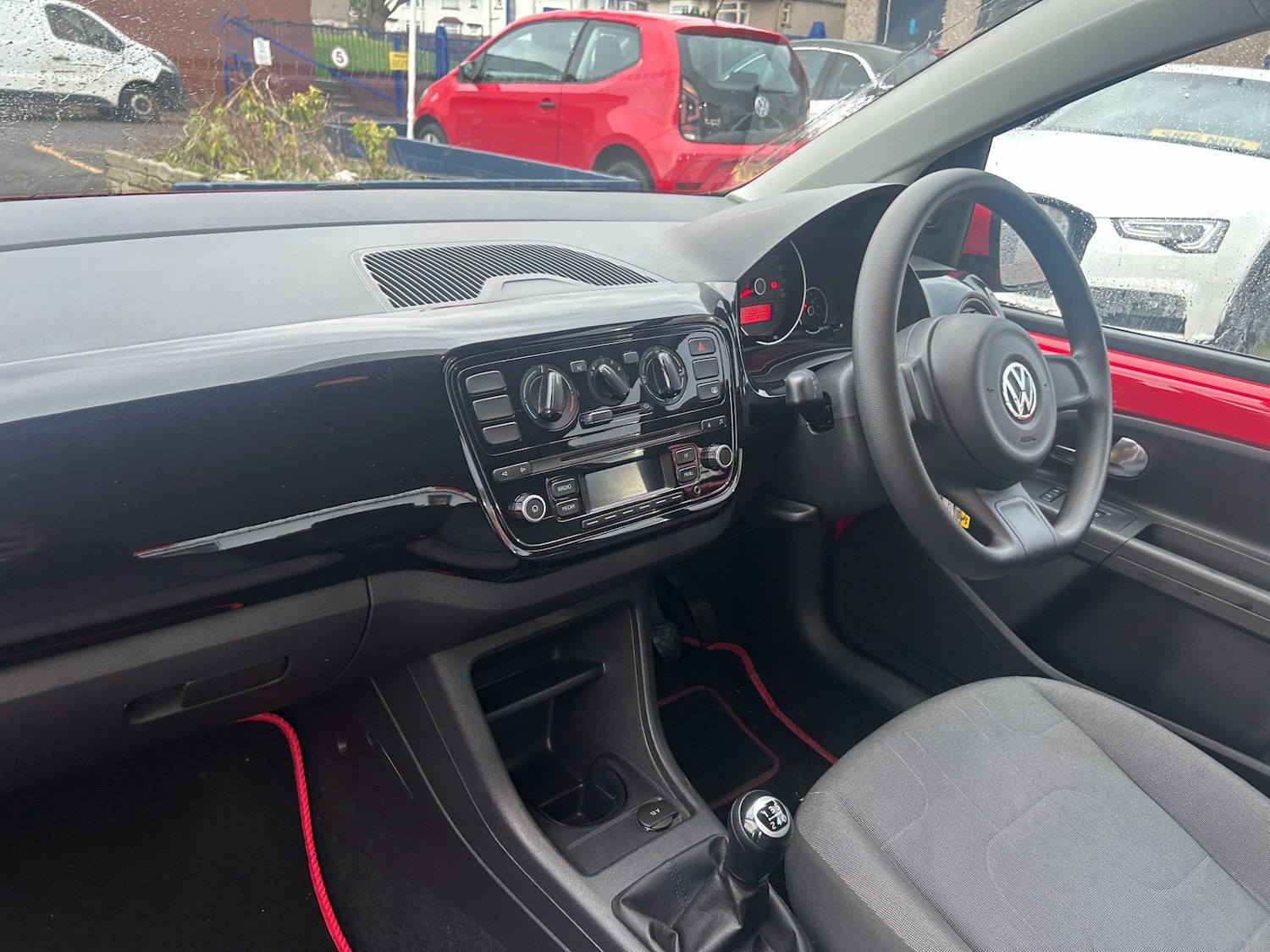 Used Volkswagen up! 2012 for sale - 77393439: Photo 17