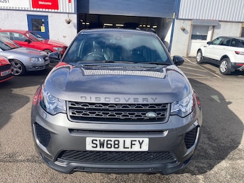 Used Land Rover Discovery Sport 2018 for sale - 75931647: Photo