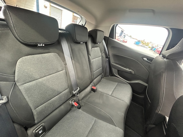 Used Renault Clio 2021 for sale - 75662031: Photo 11