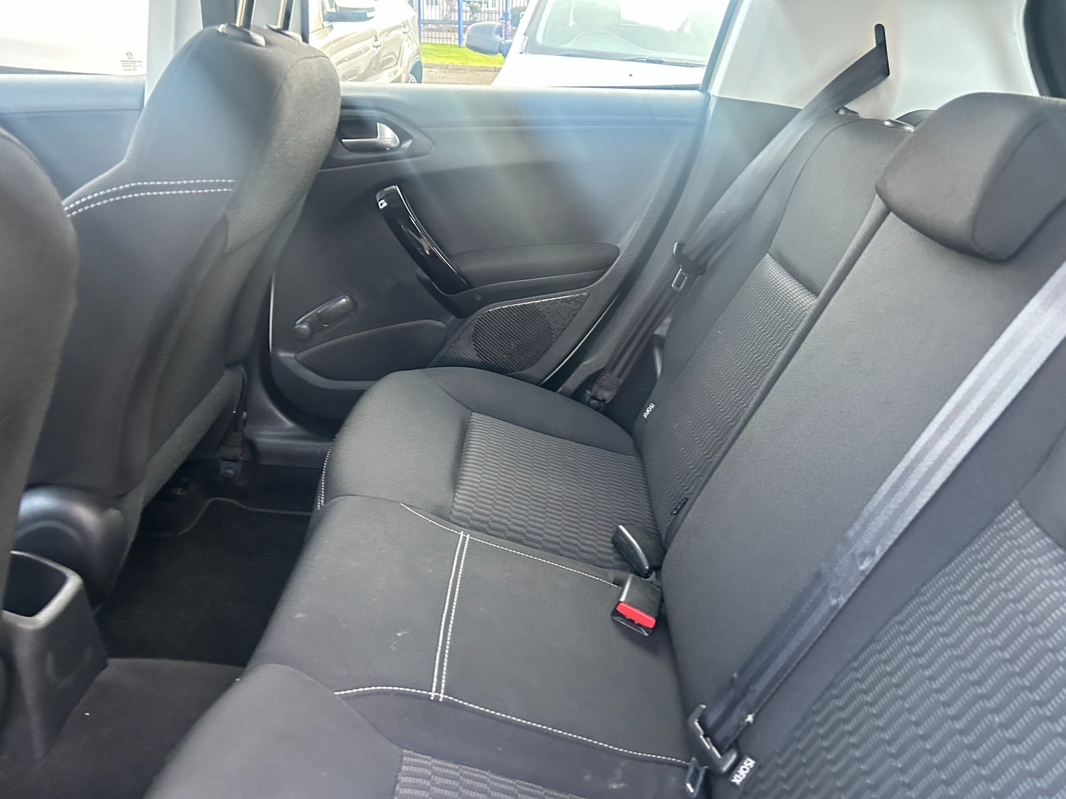 Used Peugeot 208 2016 for sale - 77582225: Photo 16