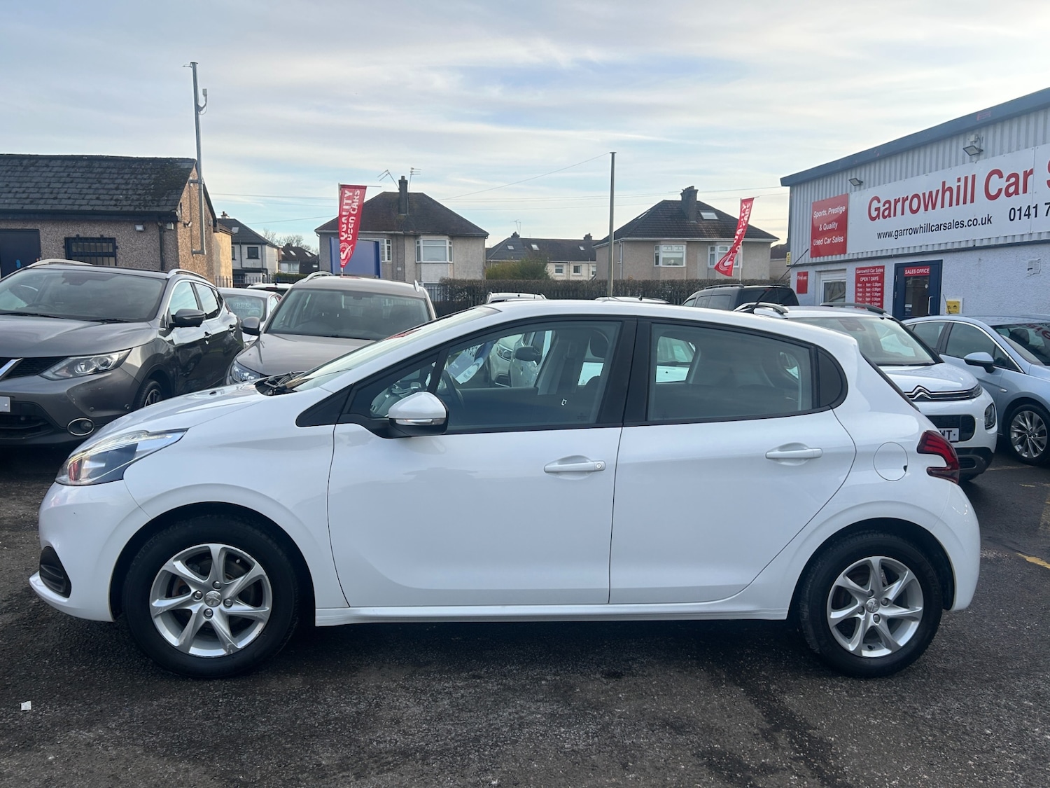 Used Peugeot 208 2016 for sale - 77582225: Photo 9