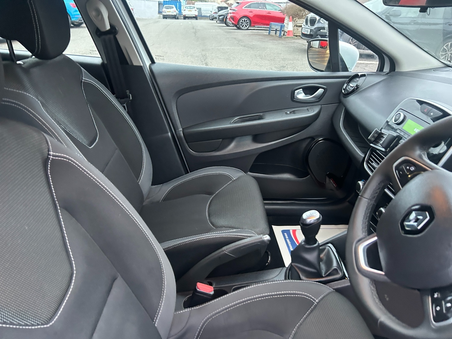 Used Renault Clio 2018 for sale - 76556763: Photo 13