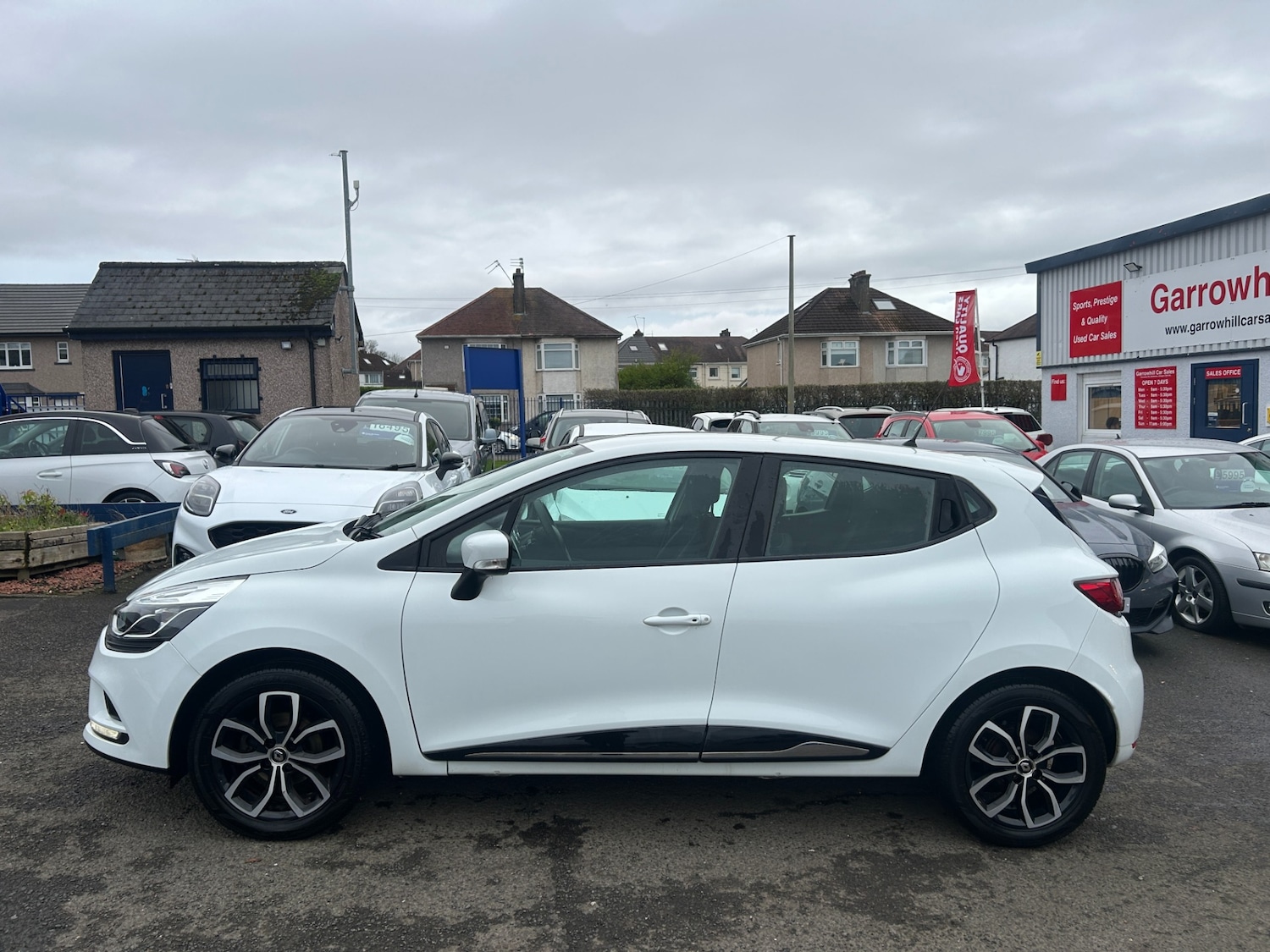 Used Renault Clio 2018 for sale - 76556763: Photo 7