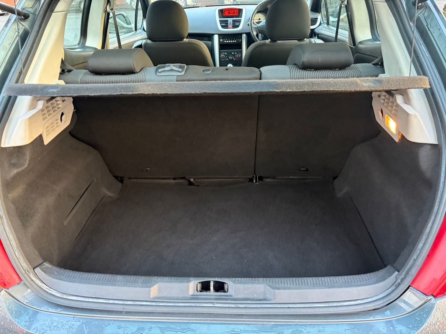 Used Peugeot 207 2011 for sale - 77207212: Photo 9