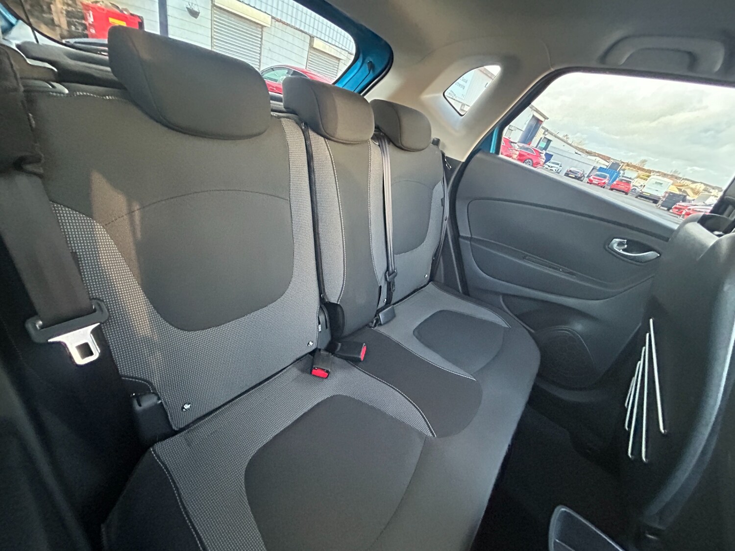 Used Renault Captur 2017 for sale - 77848404: Photo 12