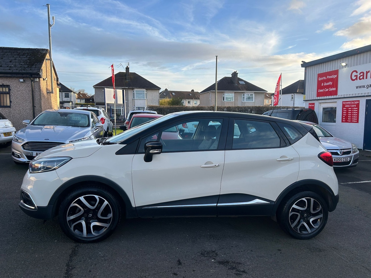 Used Renault Captur 2014 for sale - 77691376: Photo 9