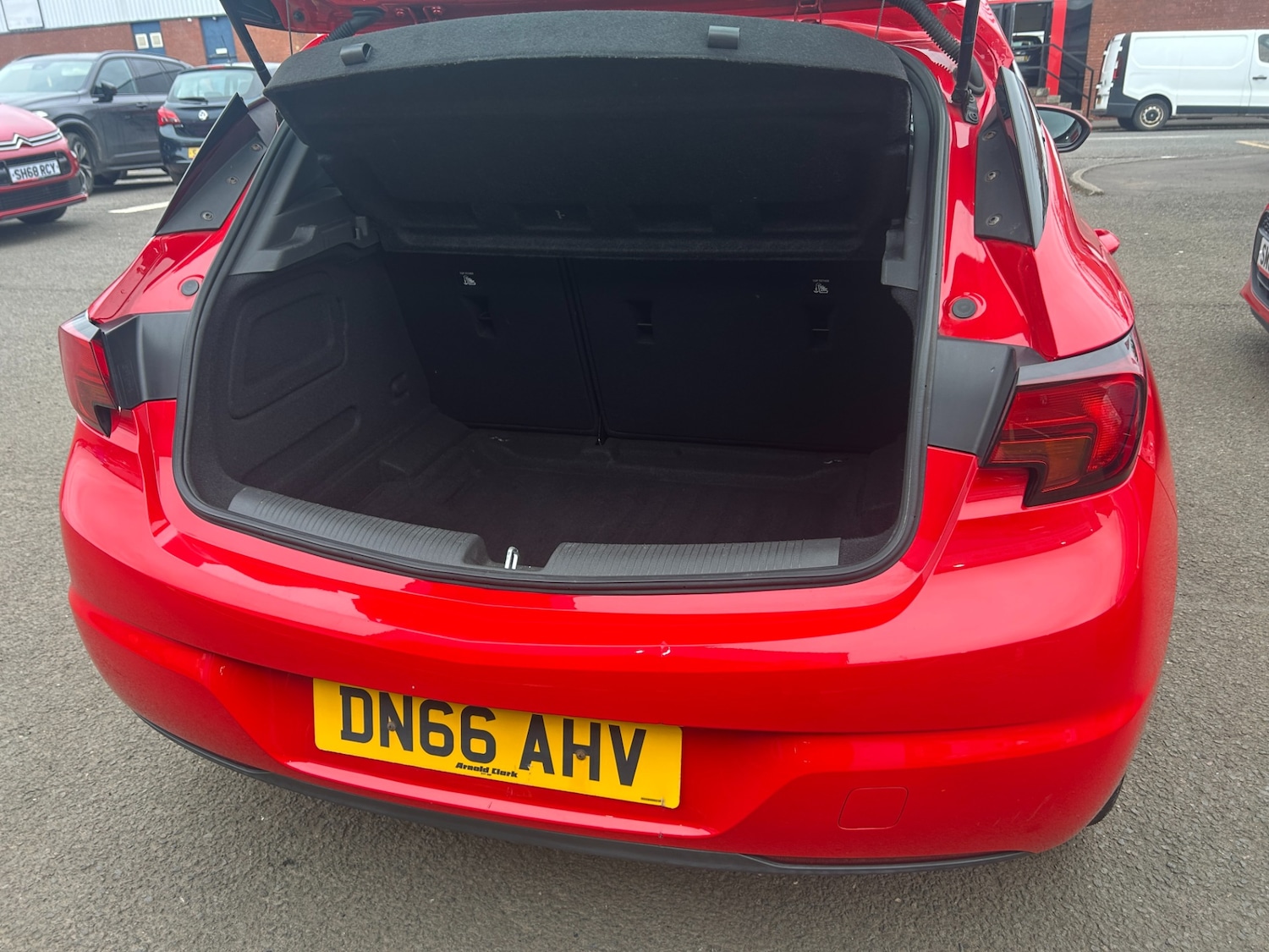 Used Vauxhall Astra 2016 for sale - 78027252: Photo 11