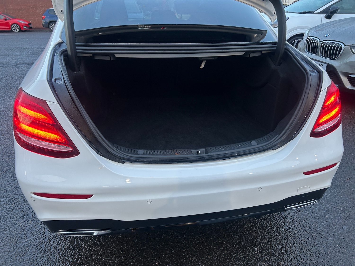 Used Mercedes-Benz E Class 2017 for sale - 76405012: Photo 8