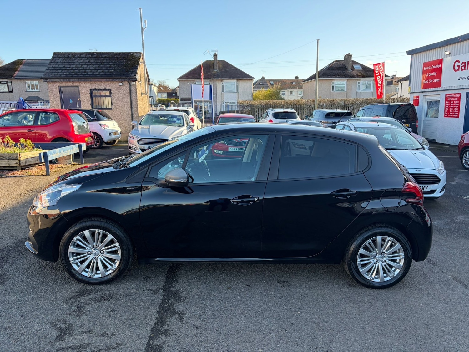 Used Peugeot 208 2019 for sale - 77778540: Photo 2