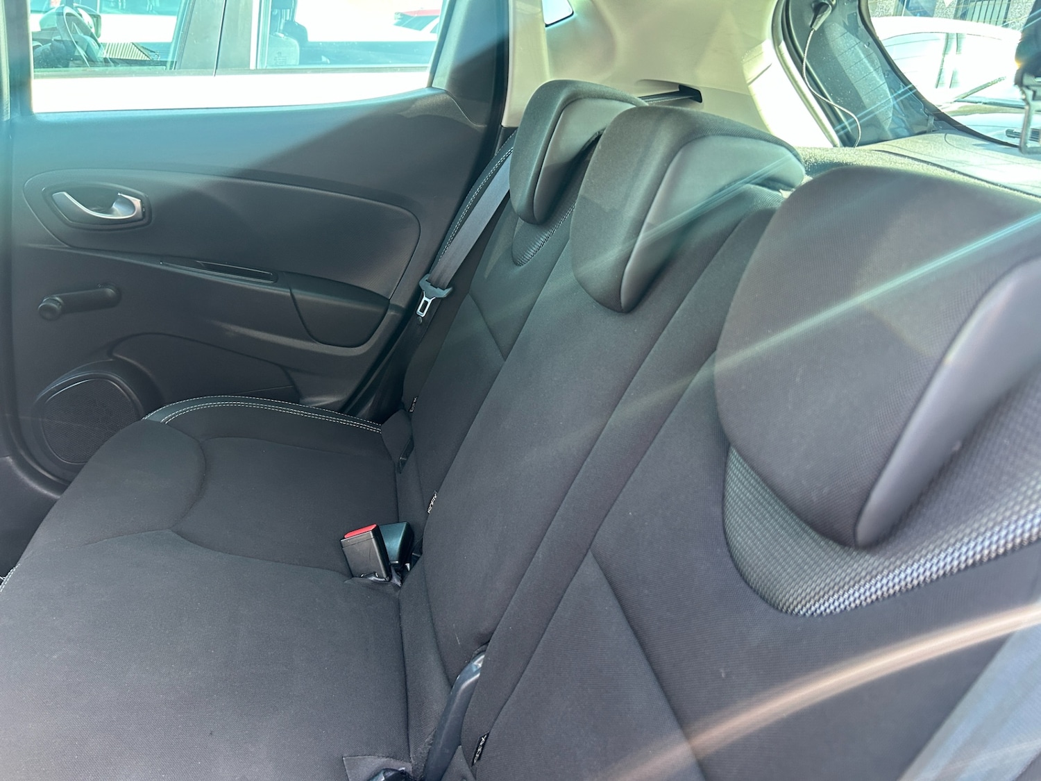 Used Renault Clio 2018 for sale - 77947139: Photo 18