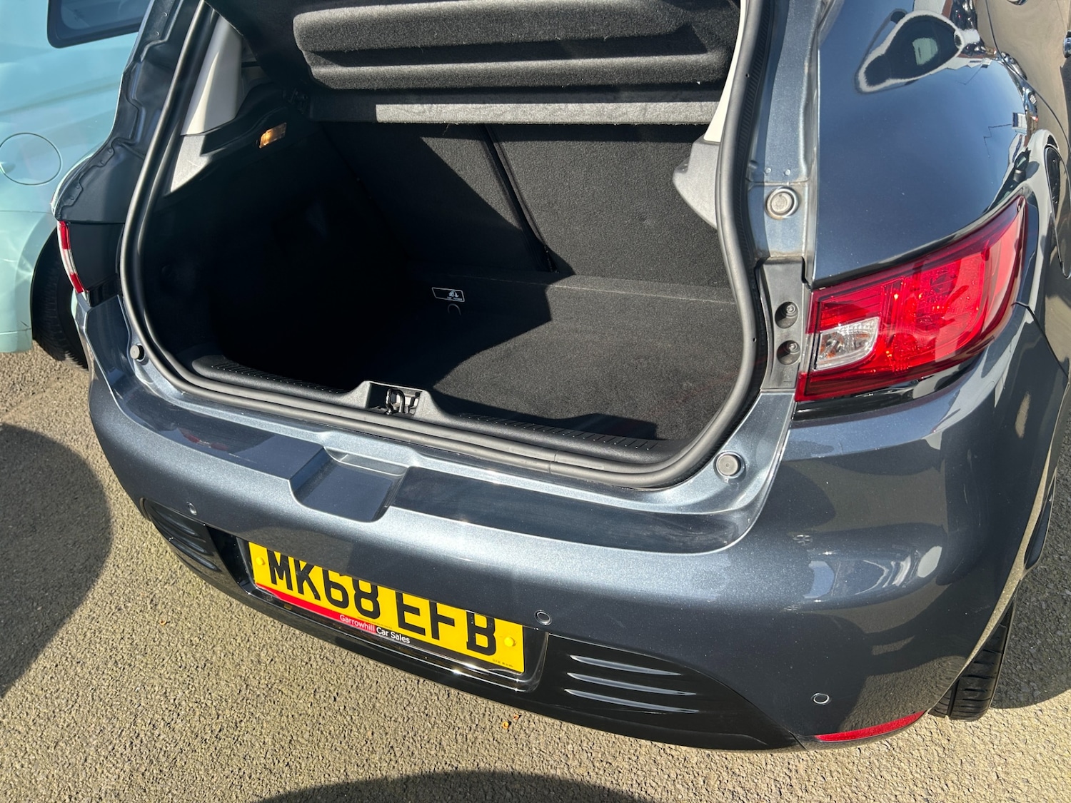 Used Renault Clio 2018 for sale - 77947139: Photo 19