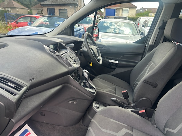 Used Ford Grand Tourneo Connect 2016 for sale - 75651727: Photo 16