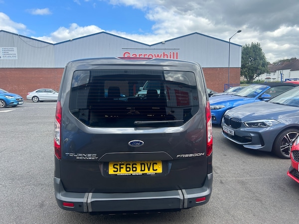 Used Ford Grand Tourneo Connect 2016 for sale - 75651727: Photo 6