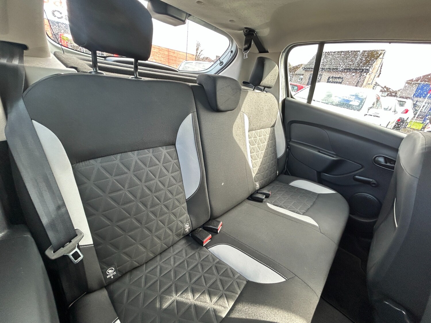 Used Dacia Sandero Stepway 2015 for sale - 77833618: Photo 17