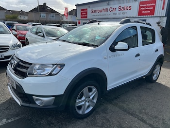 Used Dacia Sandero Stepway 2015 for sale - 77833618: Photo