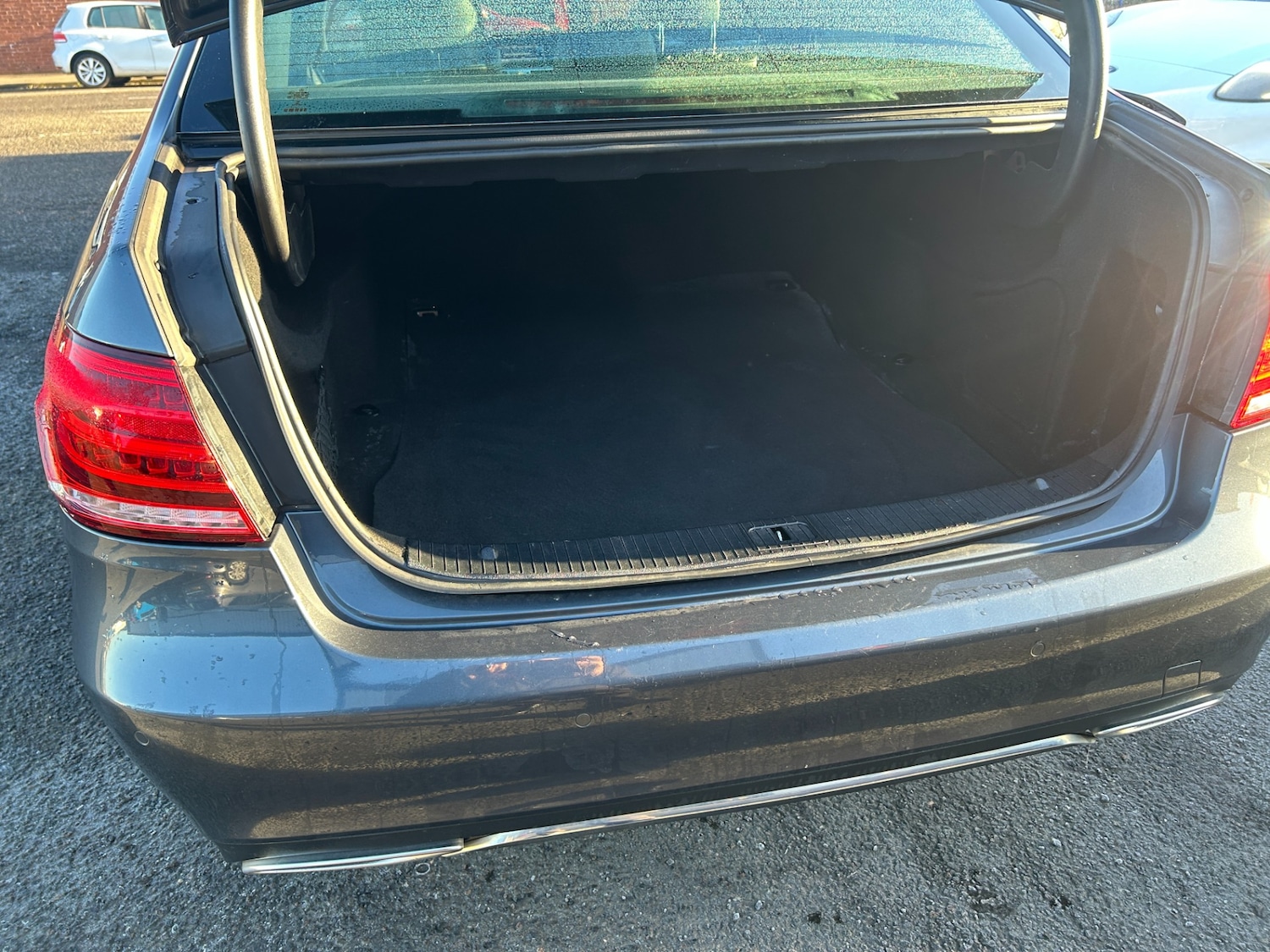 Used Mercedes-Benz E Class 2015 for sale - 76693507: Photo 9