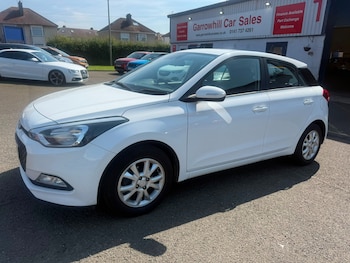 Used Hyundai i20 2018 for sale - 79216017: Photo
