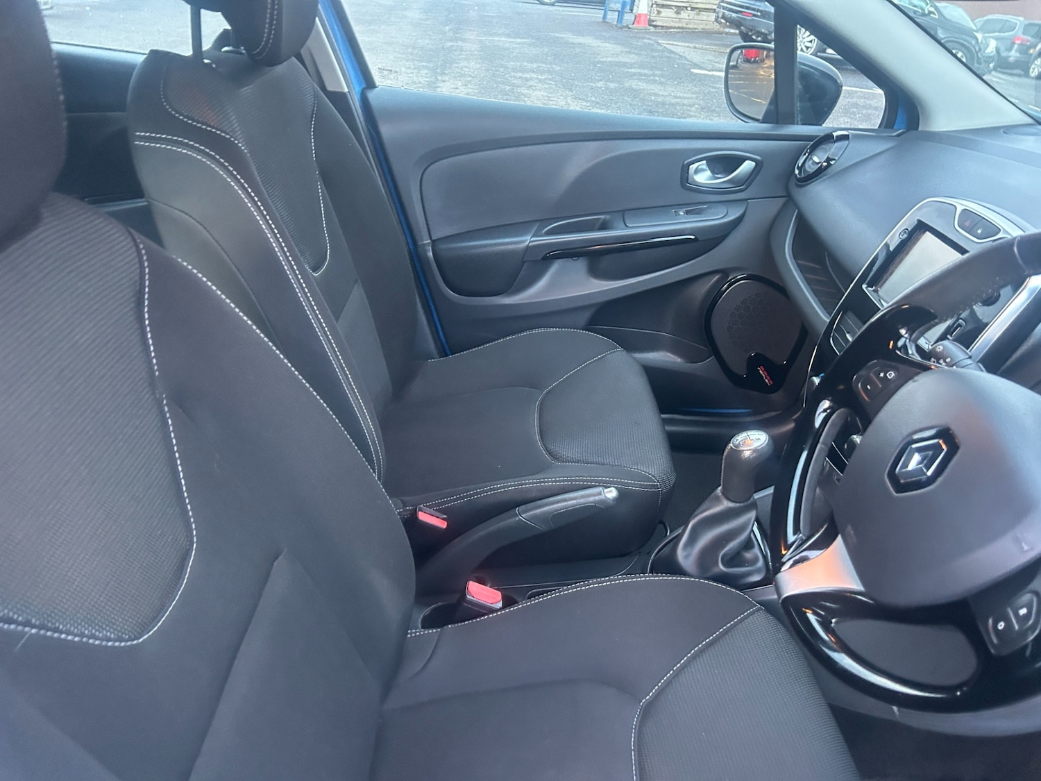 Used Renault Clio 2015 for sale - 77170805: Photo 13