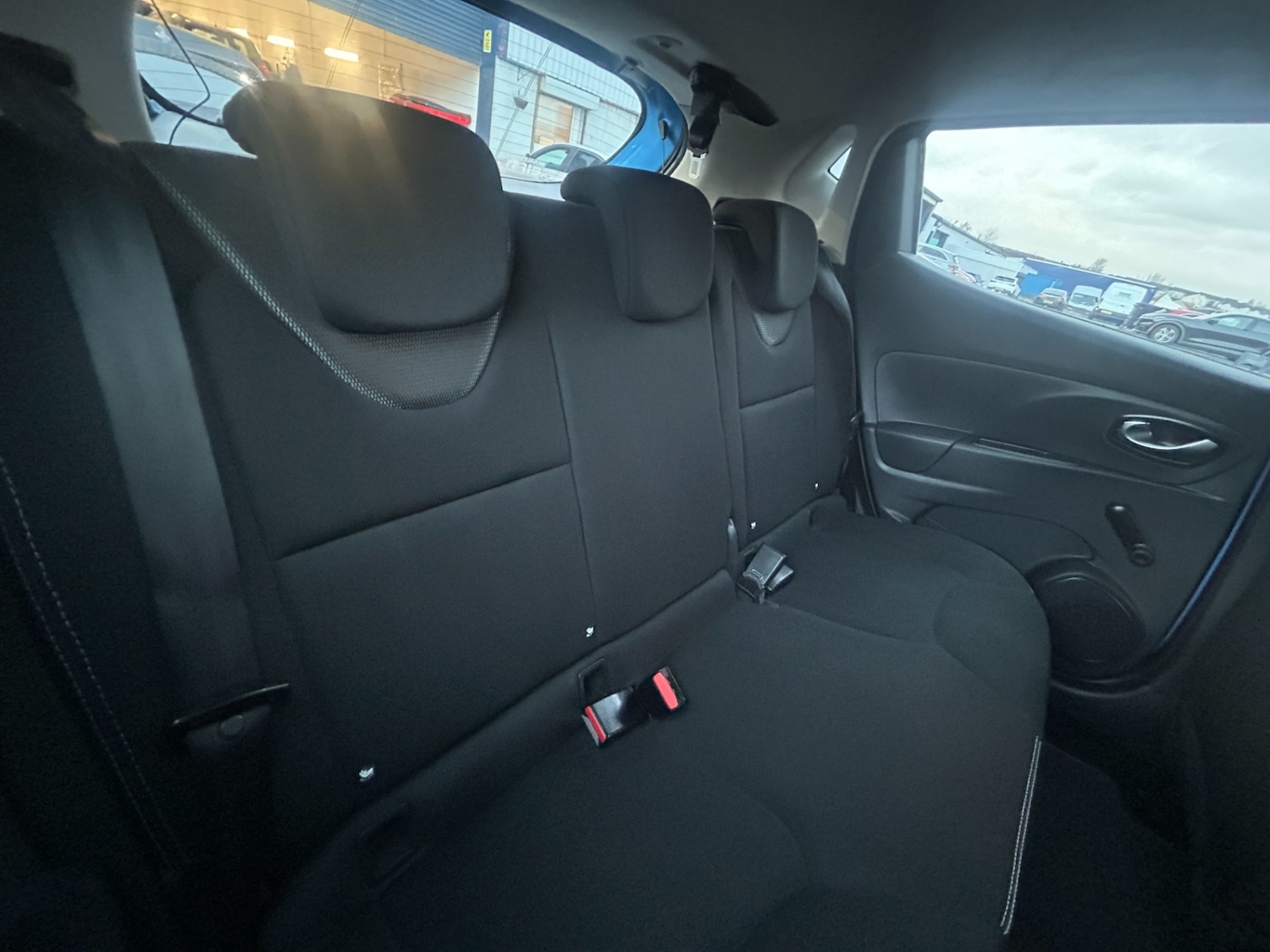 Used Renault Clio 2015 for sale - 77170805: Photo 15