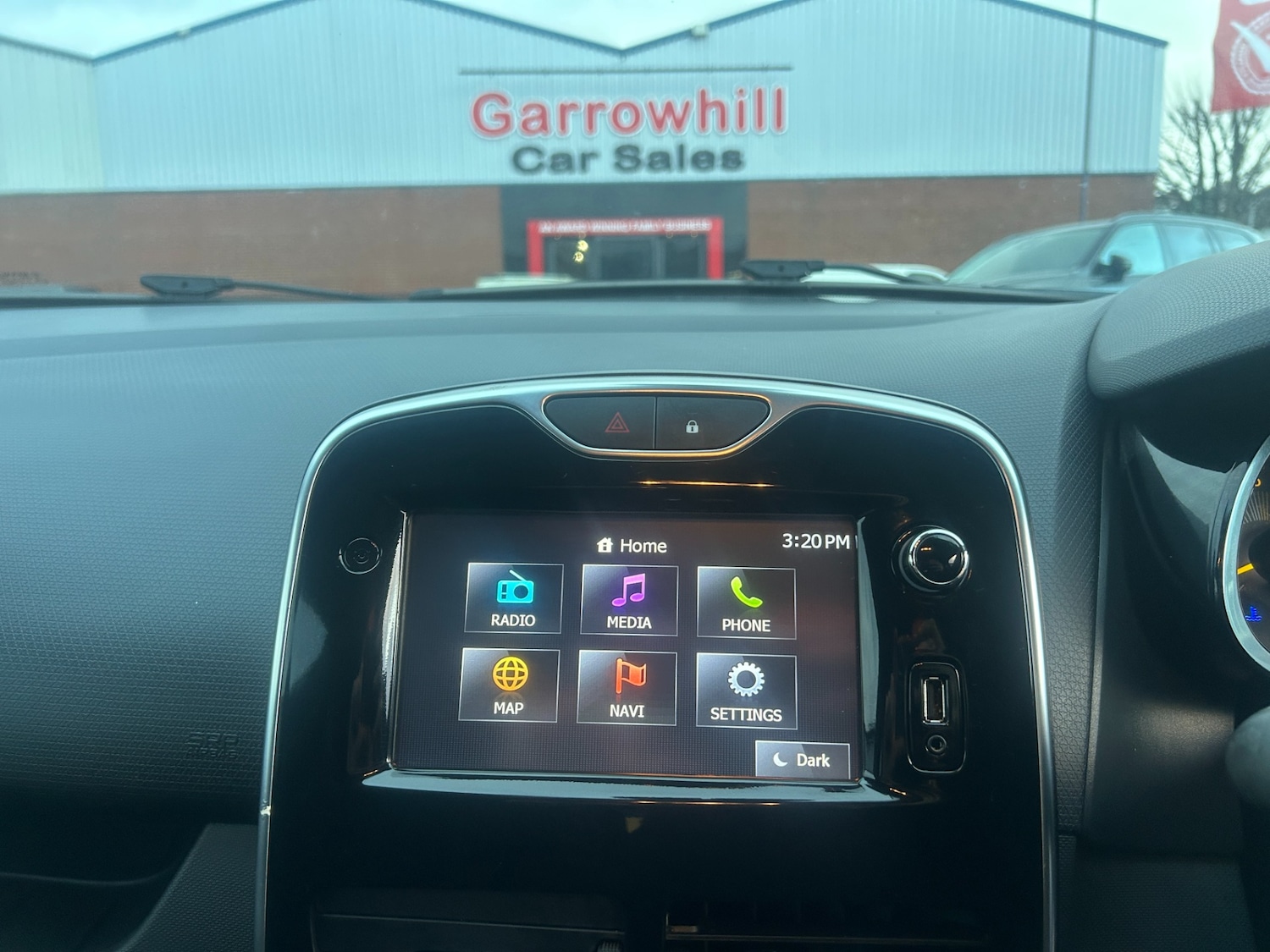 Used Renault Clio 2015 for sale - 77170805: Photo 20