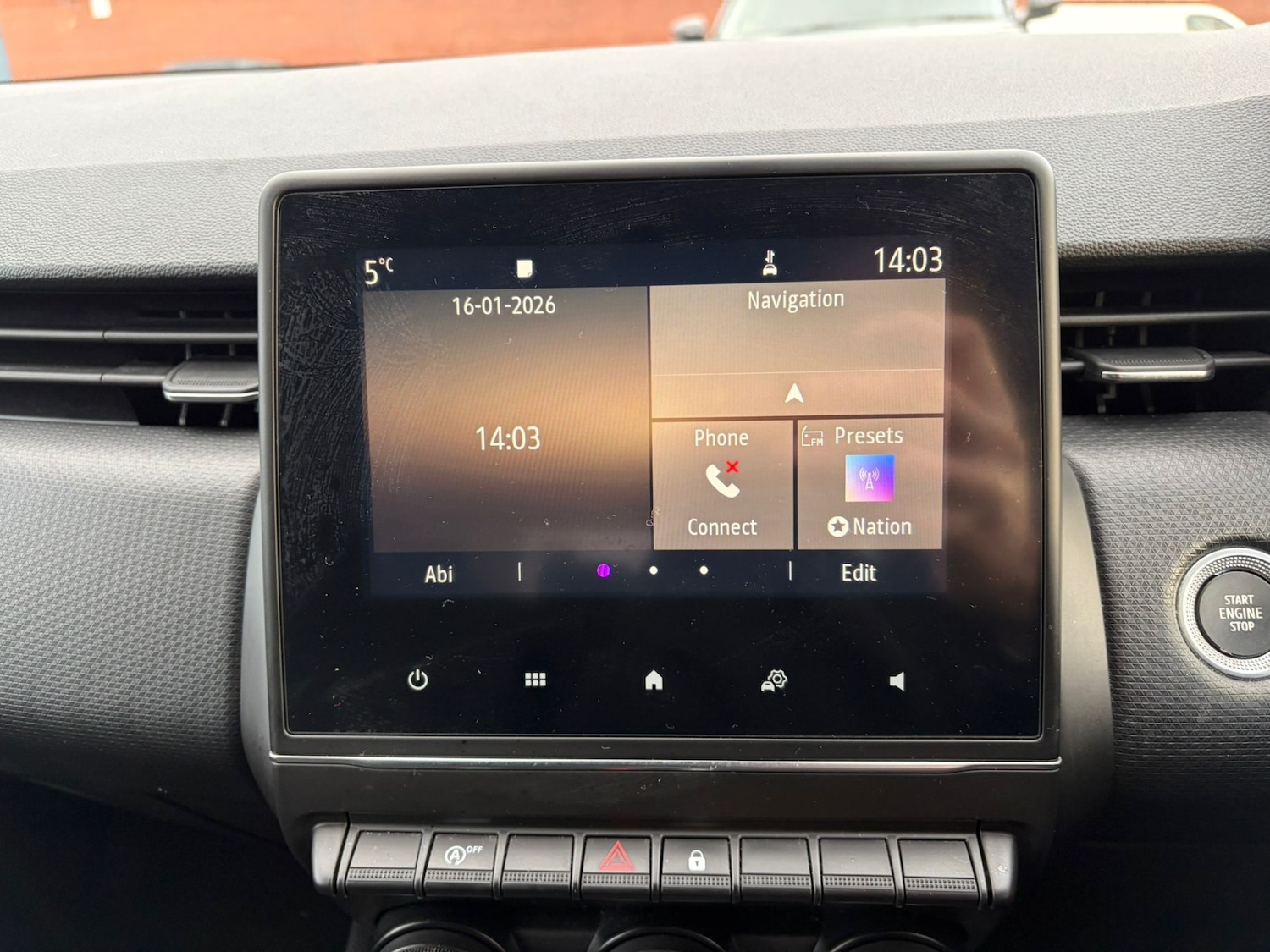 Used Renault Clio 2020 for sale - 77233821: Photo 14