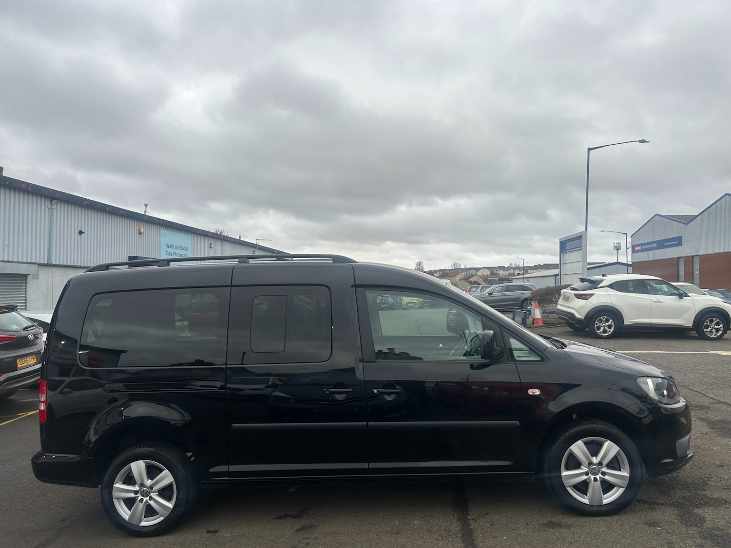 Used Volkswagen Caddy Maxi Life 2014 for sale - 77461669: Photo 11