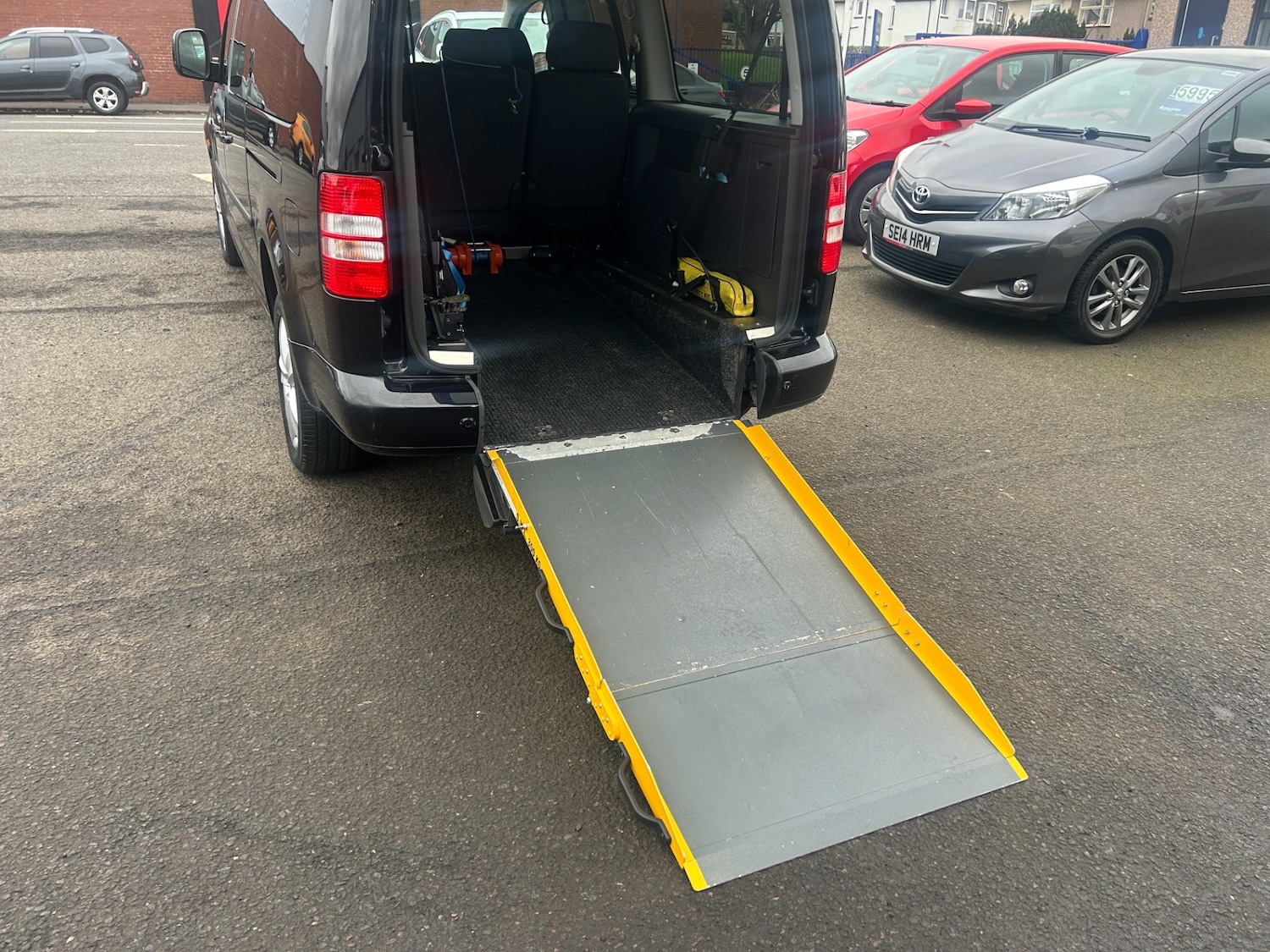 Used Volkswagen Caddy Maxi Life 2014 for sale - 77461669: Photo 17