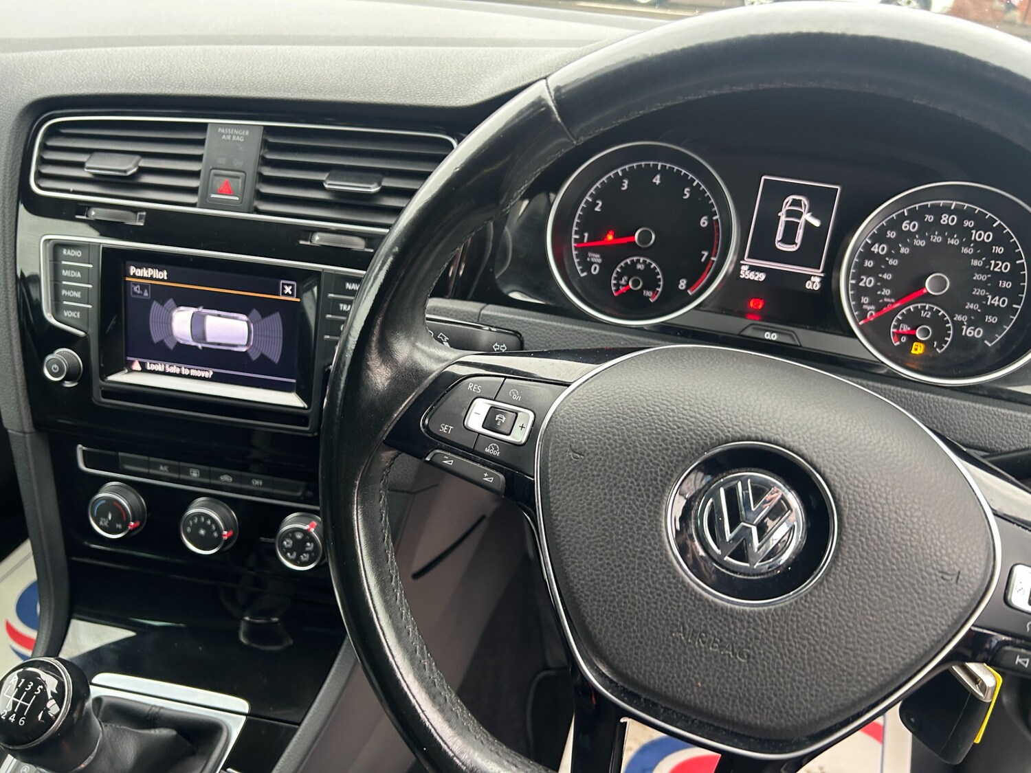 Used Volkswagen Golf 2014 for sale - 77847450: Photo 15