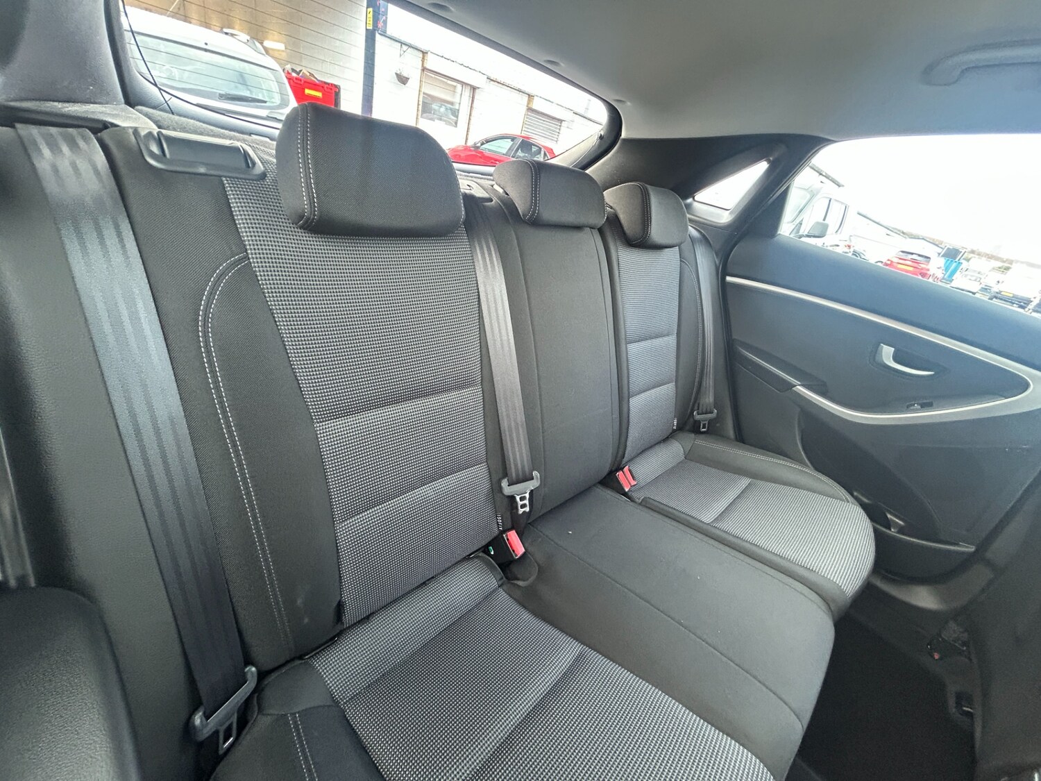 Used Hyundai i30 2015 for sale - 77833603: Photo 15