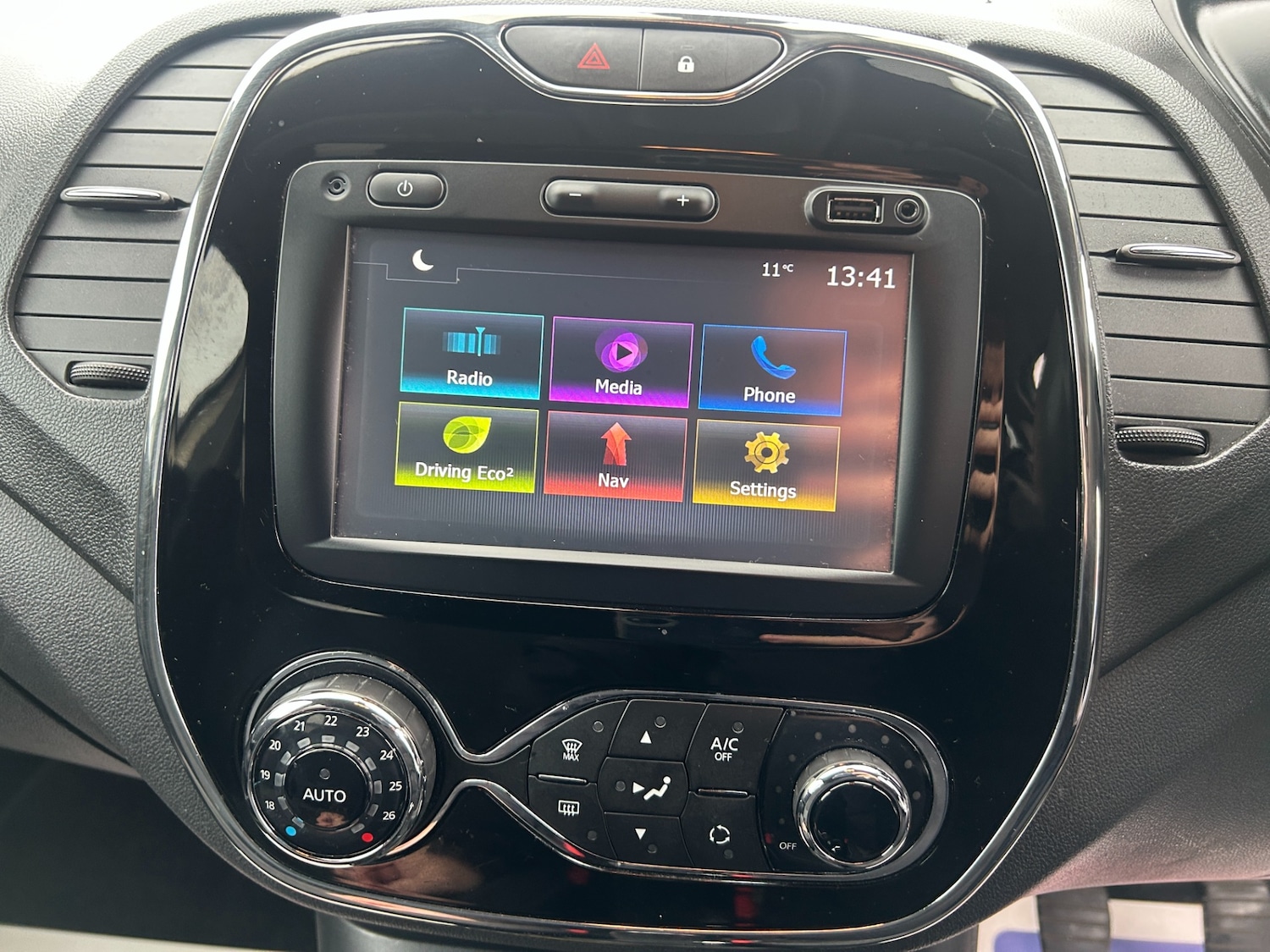 Used Renault Captur 2016 for sale - 76090977: Photo 19