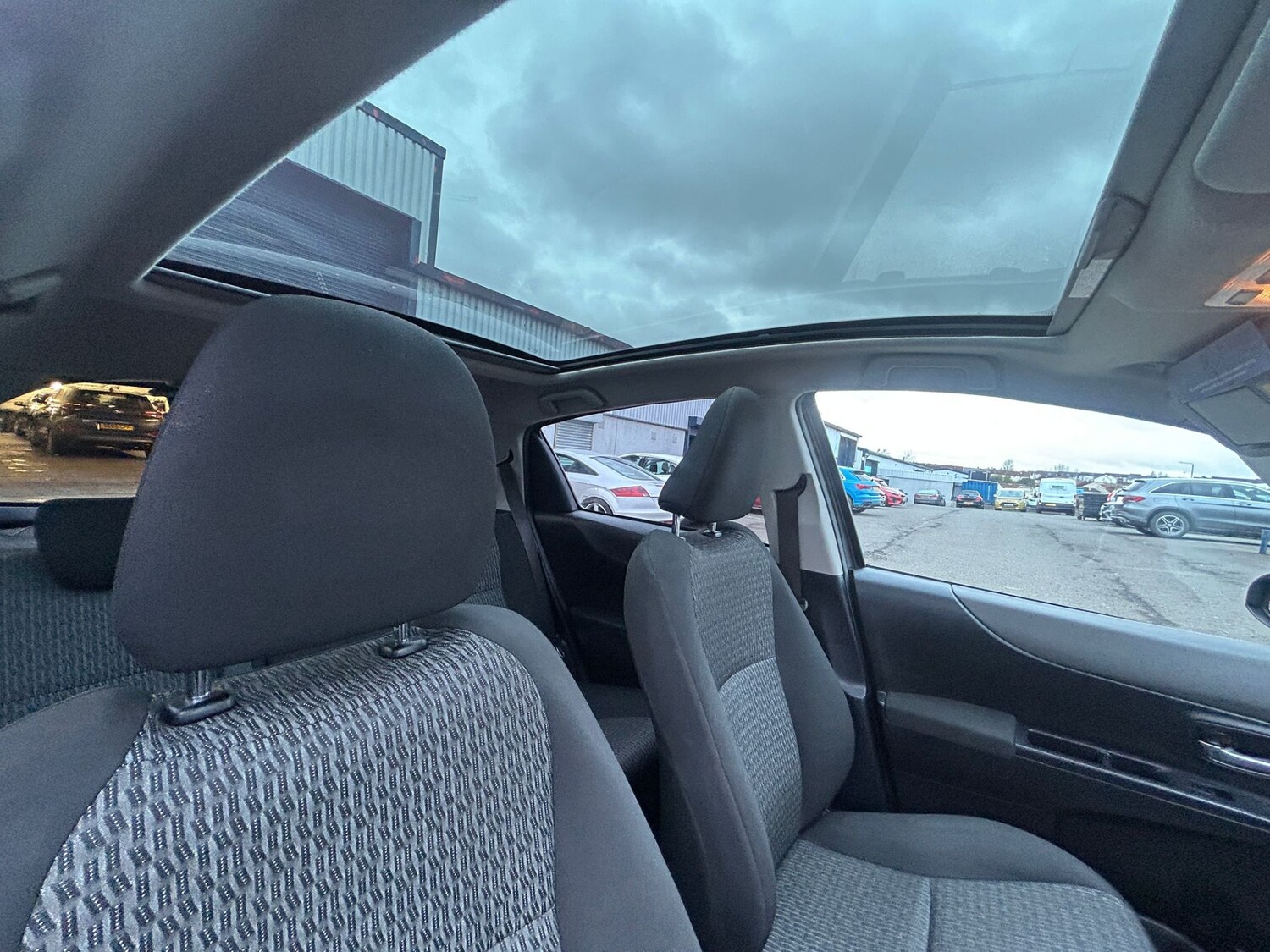 Used Toyota Yaris 2014 for sale - 77459754: Photo 20