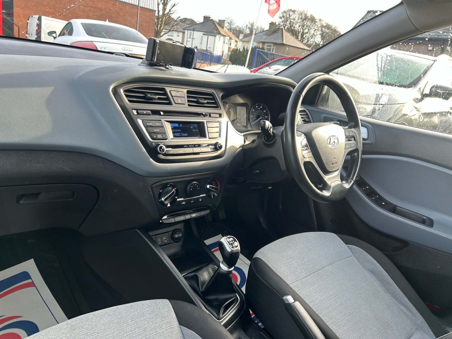 Used Hyundai i20 2015 for sale - 77555630: Photo 13