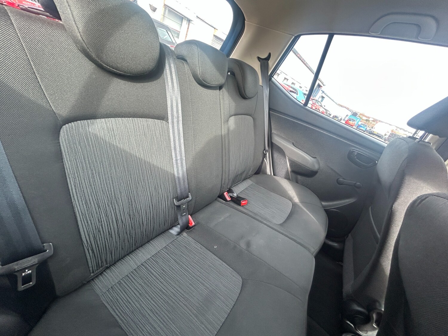 Used Hyundai i10 2012 for sale - 78026043: Photo 17