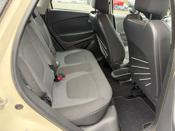 Used Renault Captur 2015 for sale - 76208657: Photo 15