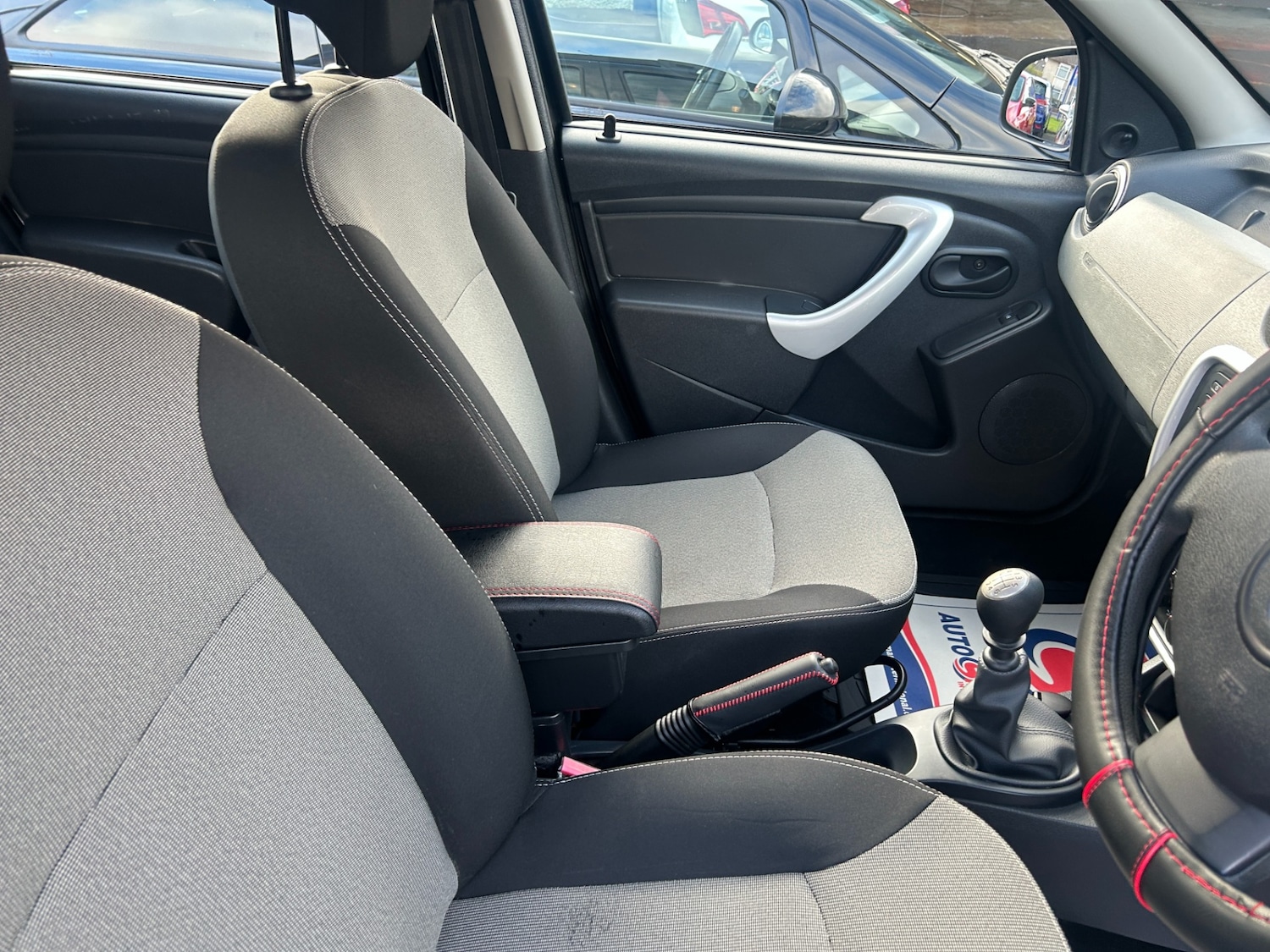 Used Dacia Duster 2015 for sale - 77718003: Photo 14