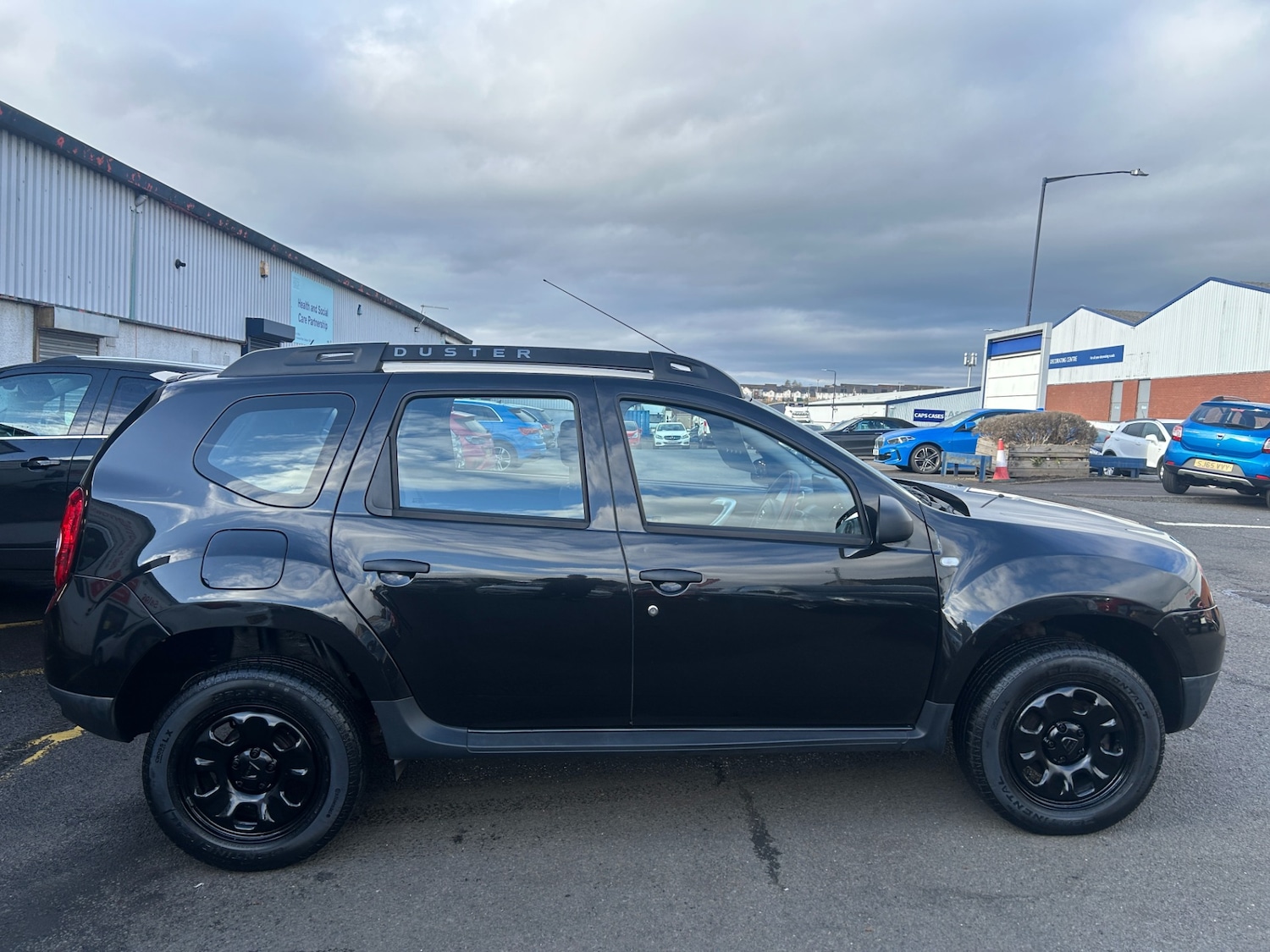 Used Dacia Duster 2015 for sale - 77718003: Photo 6