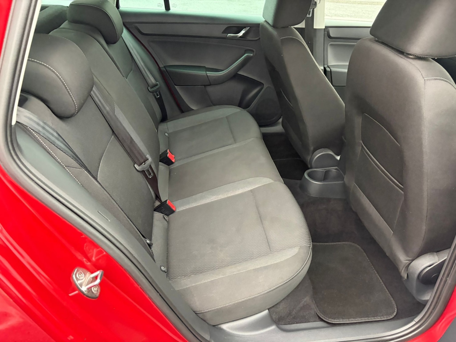 Used Skoda Rapid Spaceback 2015 for sale - 76709785: Photo 16