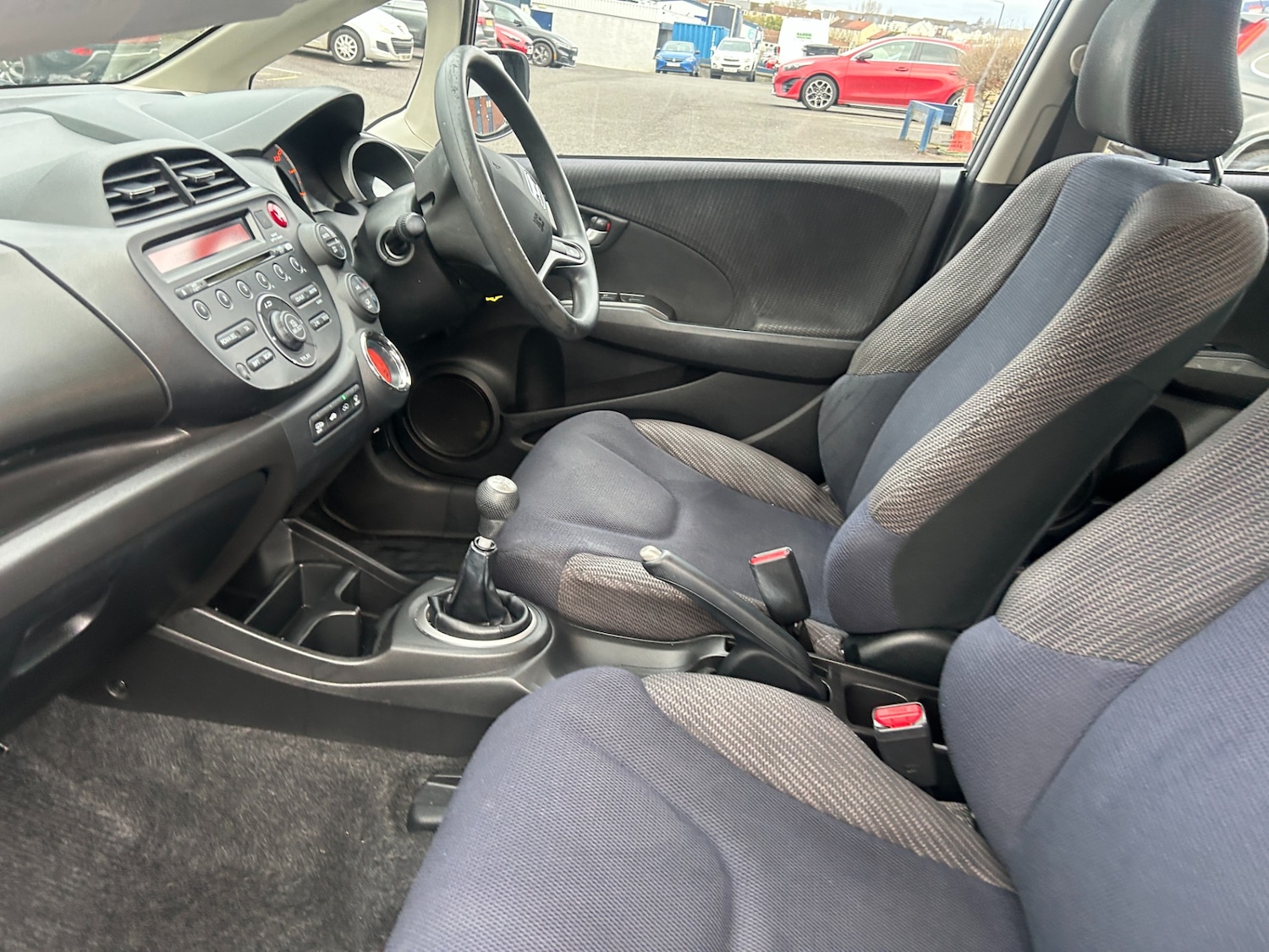 Used Honda Jazz 2013 for sale - 77196622: Photo 14