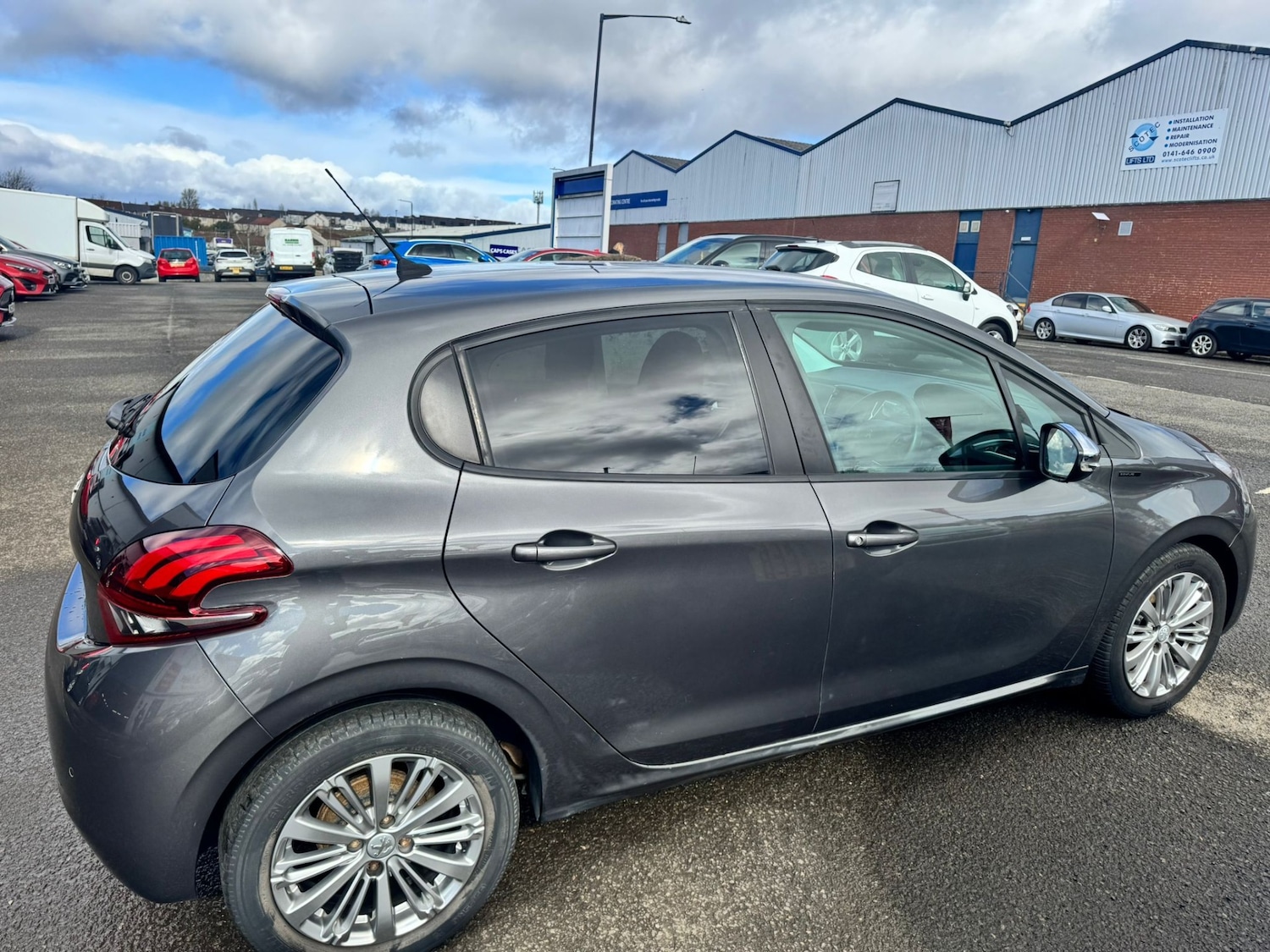 Used Peugeot 208 2019 for sale - 78015454: Photo 5