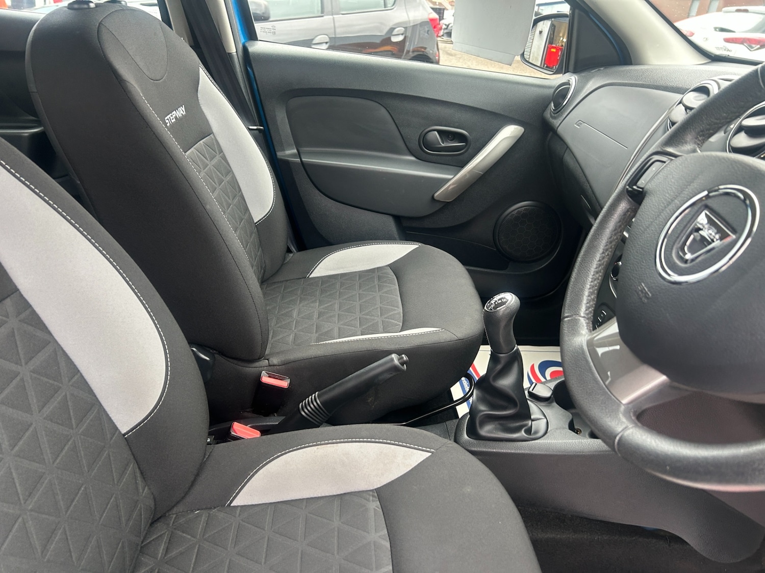 Used Dacia Sandero Stepway 2015 for sale - 77607212: Photo 13