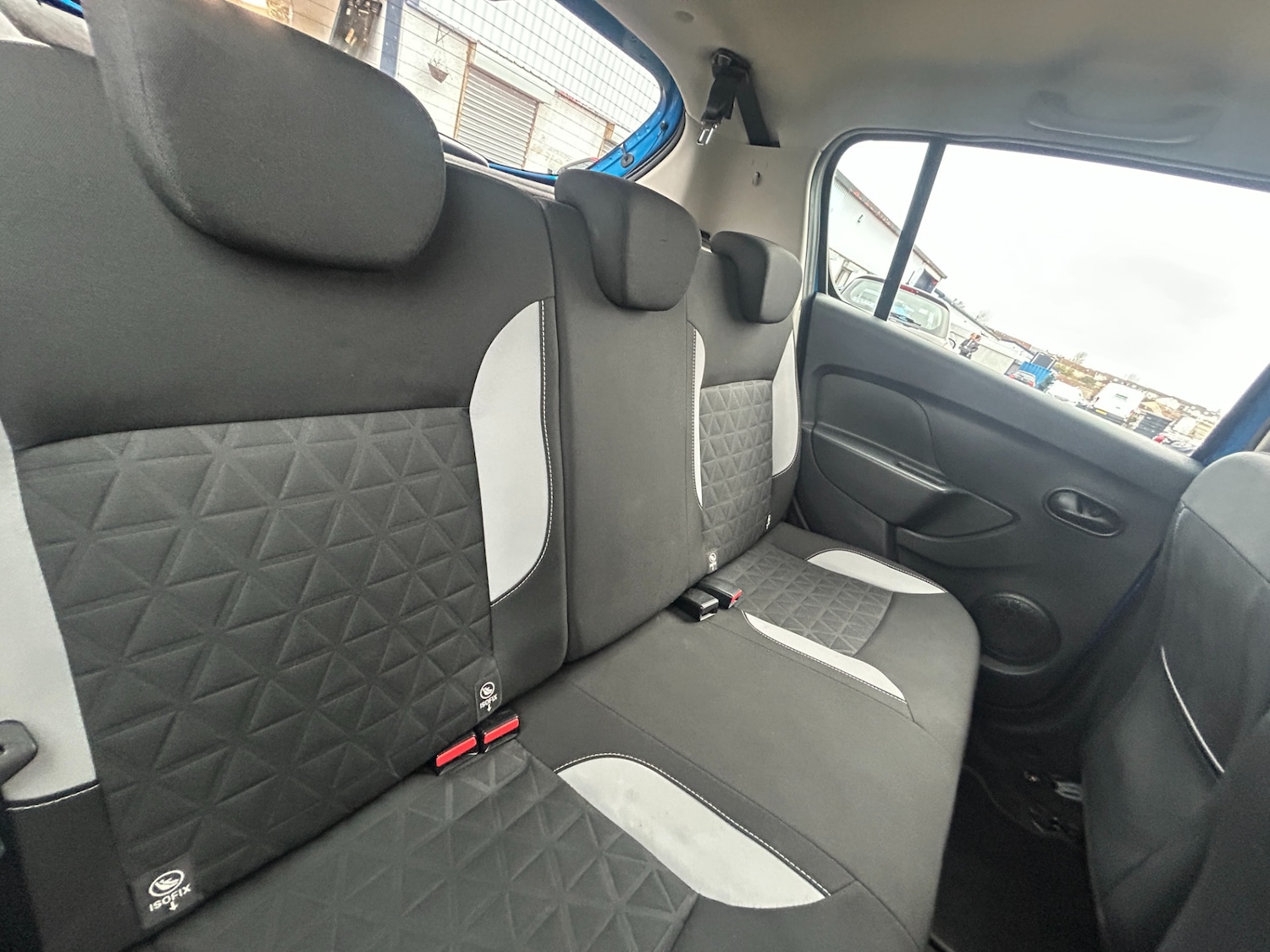 Used Dacia Sandero Stepway 2015 for sale - 77607212: Photo 16