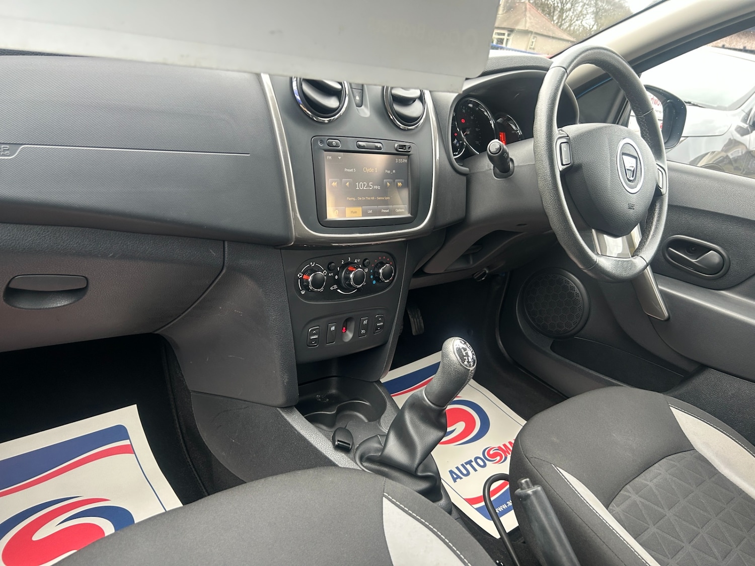 Used Dacia Sandero Stepway 2015 for sale - 77607212: Photo 18