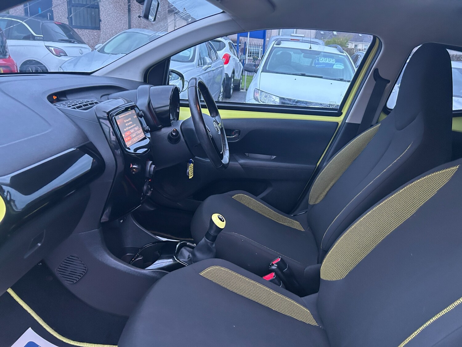 Used Toyota AYGO 2016 for sale - 77493000: Photo 19